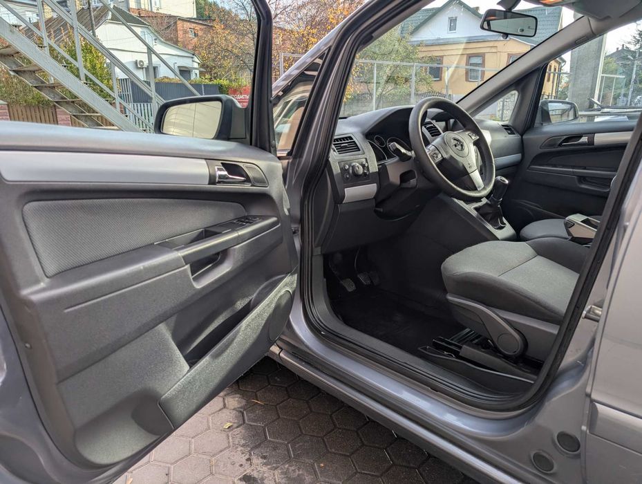 Свіжопригнаний Opel Zafira (зі Швейцарії), 176тис оригінальний пробіг