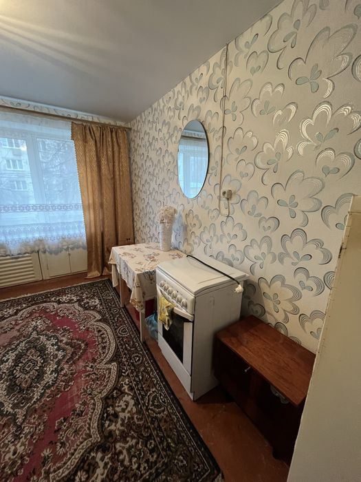 Продам кімнату в гуртожитку на вул.Самоквасова,3