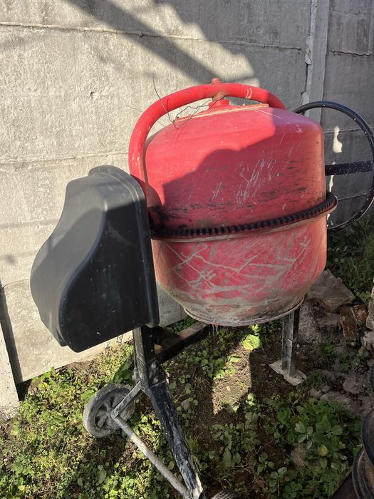 Продам бетономешалку