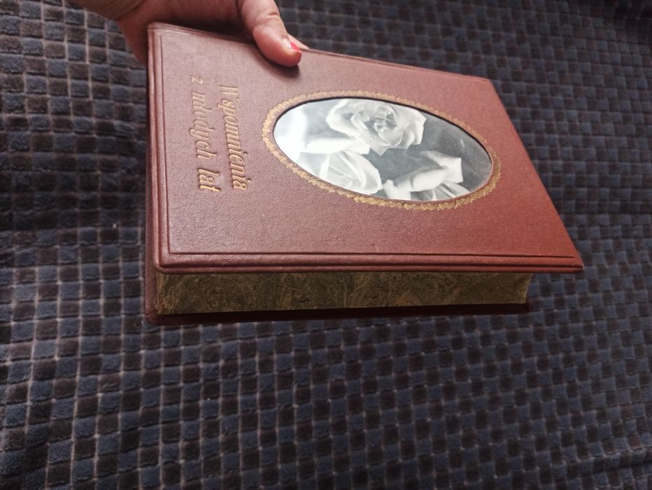 Ozdobne pudełko na wspomnienia