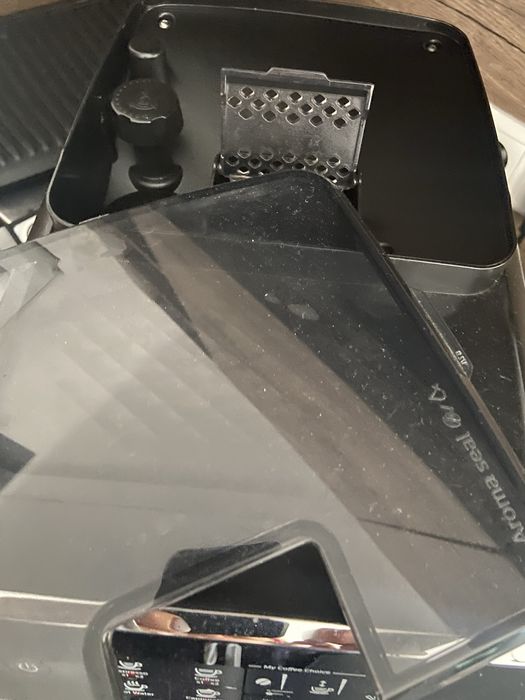 Кавоварка кавомашина 2023 р Philips EP2231 Series 2200 LatteGo з дому