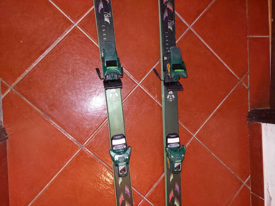 Skis  em carbono