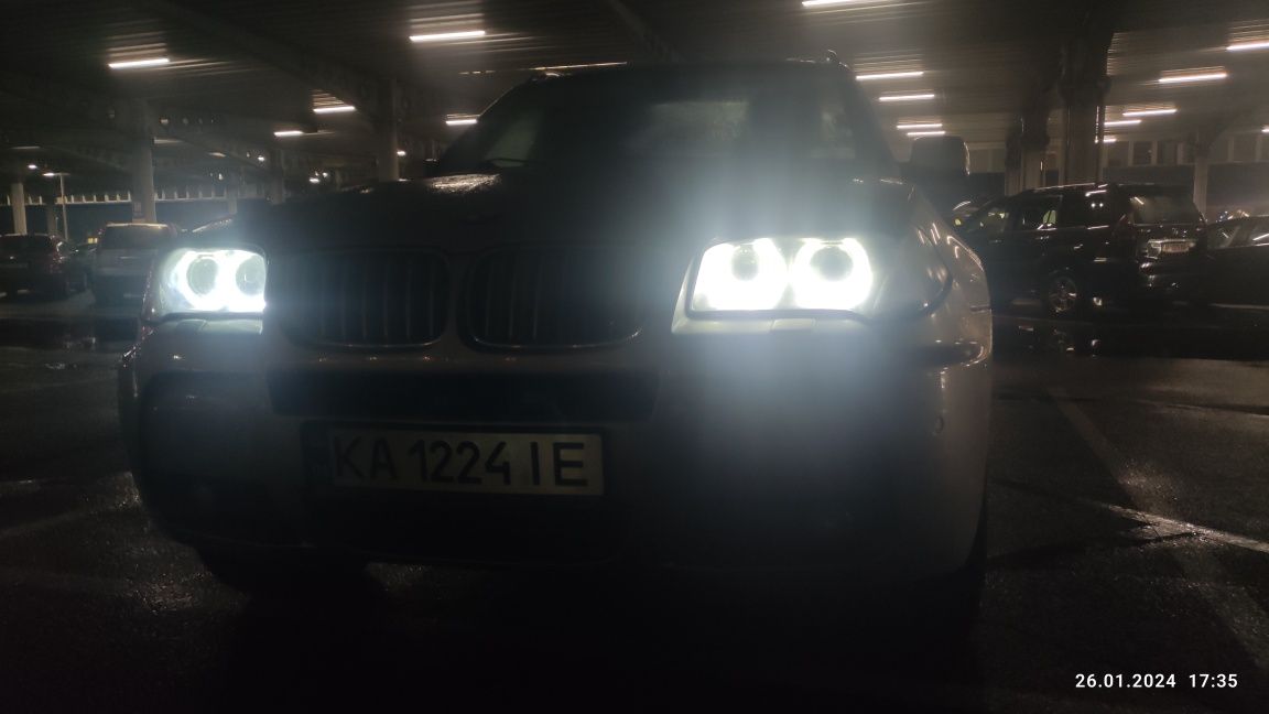 Продам BMW X3 E83