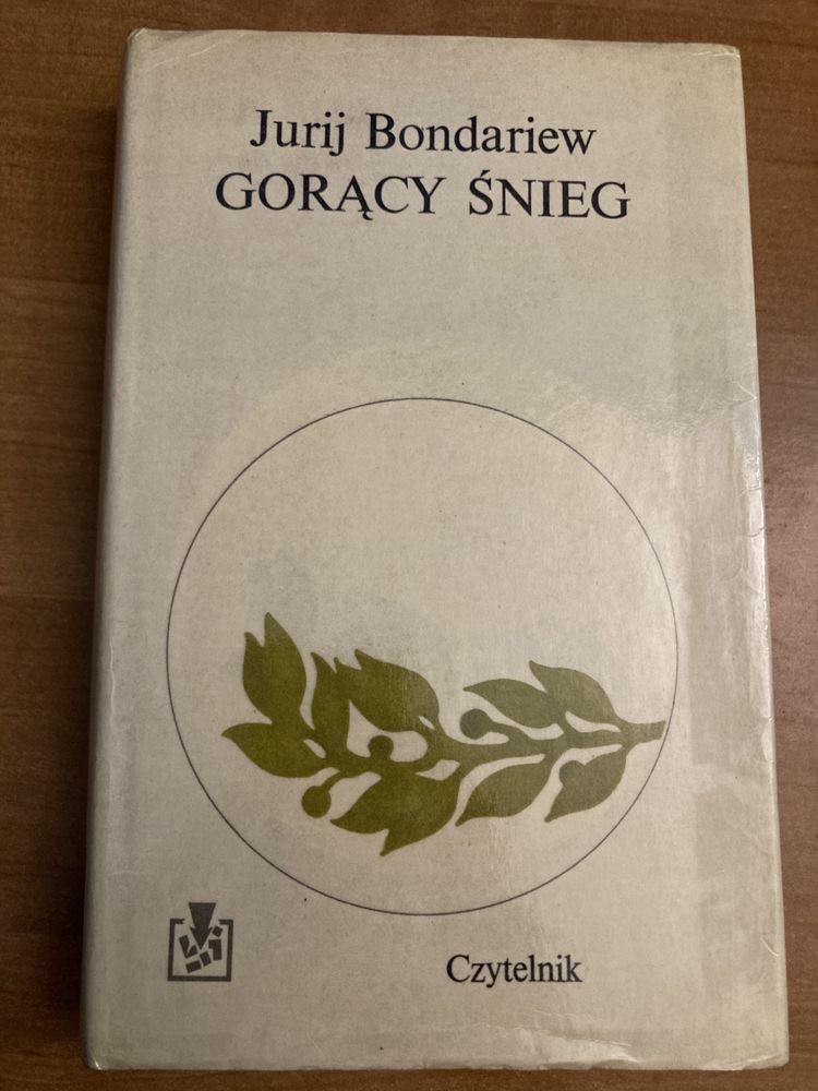 Książka pt,,Gorący śnieg”1976 rok