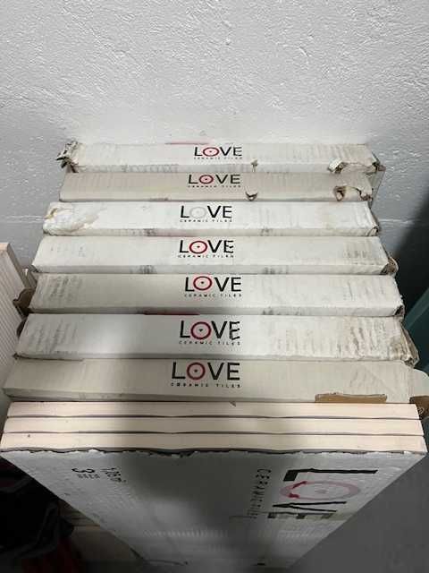Grés Porcelânico - LOVE Carrara Shape Deluxe