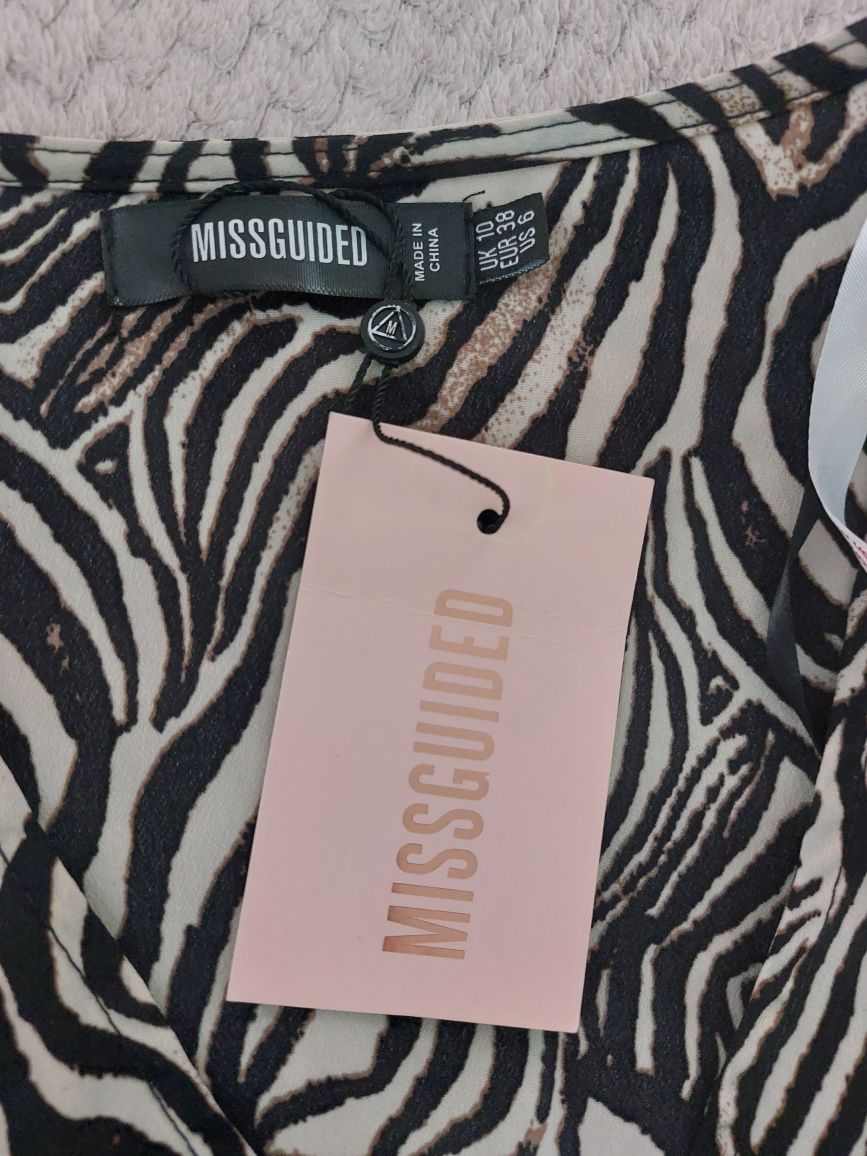 Nowa sukienka Missguided animal print