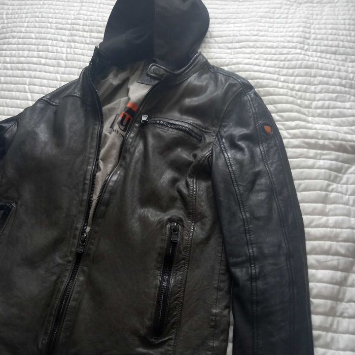 Męska kurtka skórzana EMILIO ADANI rozmiar 48.