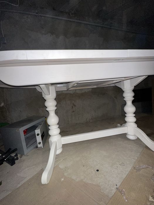 Стіл кухонний білий деревяний розкладний