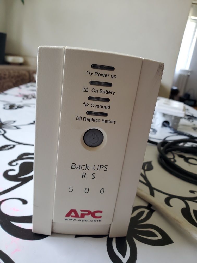 Компютерний UPS APC 500