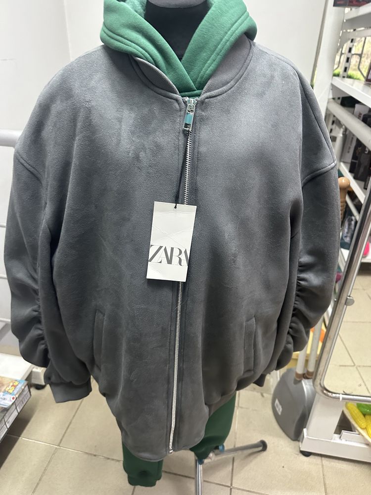 Бомбер Zara