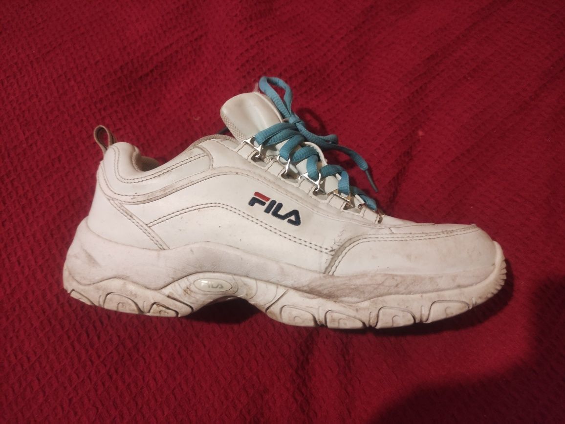 Жіночі кросівки Fila Distorter 37 розмір Білі