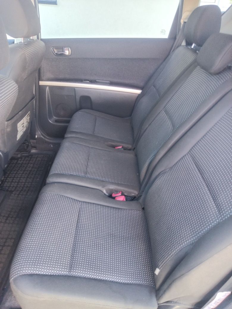 Toyota Corolla Verso 2.2 diesel 177 koni!!!  7 osób!!!