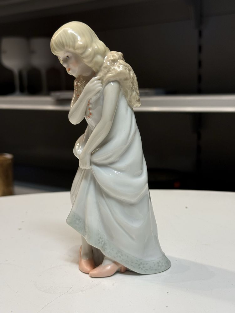 Figurka porcelanowa dziewczynka dama kobieta dekoracja hiszpańska 938