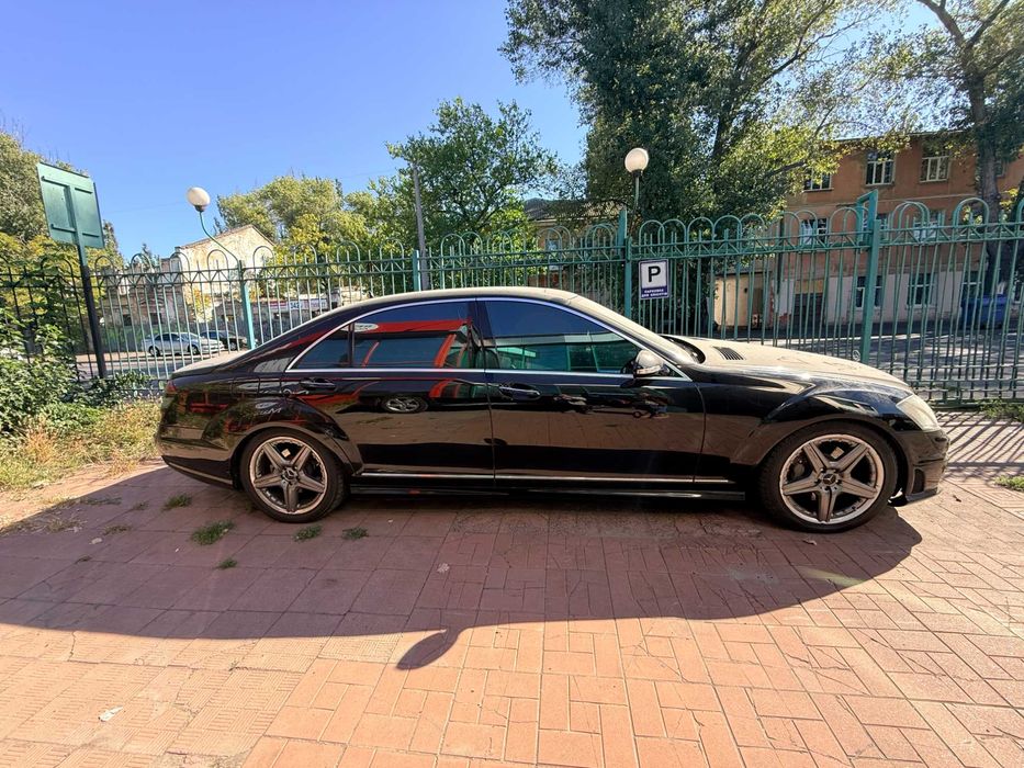 MERCEDES-Benz S 500 4 Matic