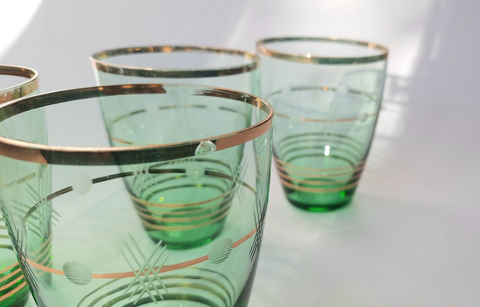 Zabytkowe szklanki do wody  - zielone szkło - 4 szt - Vintage