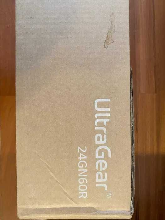 Monitor LG Ultragear 24' 144hz IPS