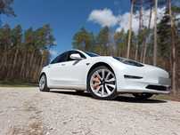 Tesla Model 3 Sport , autopilot, oryginalny lakier ,ładowarka z adapterami, ...