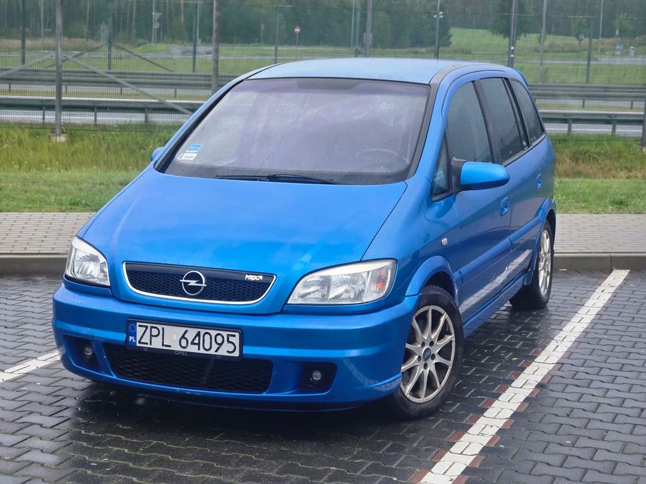 Opel Zafira Opel Zafira A OPC 2.0 Turbo 200 KM, 7-osobowa, bezwypadkowa, 2003 r.