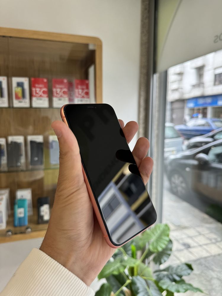 IPHONE XR 64GB usado