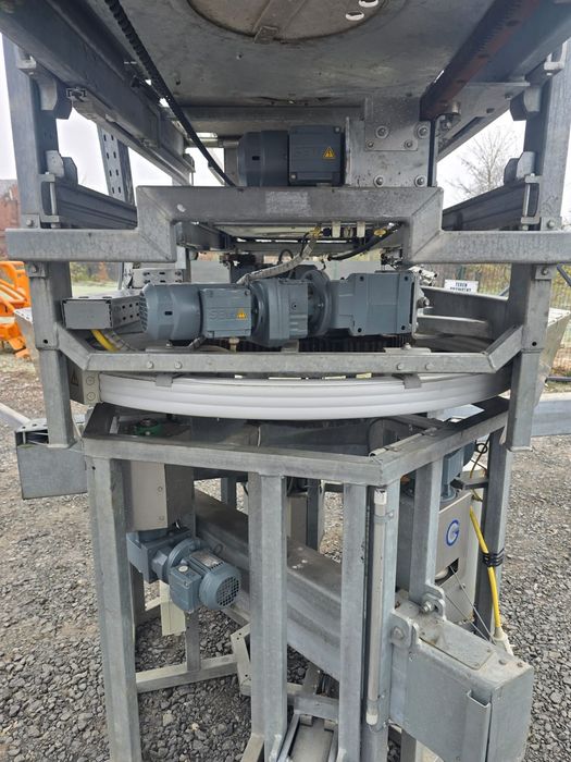 Podest wiszący ruchomy Goracon GW400 . 2024 rok - pilot