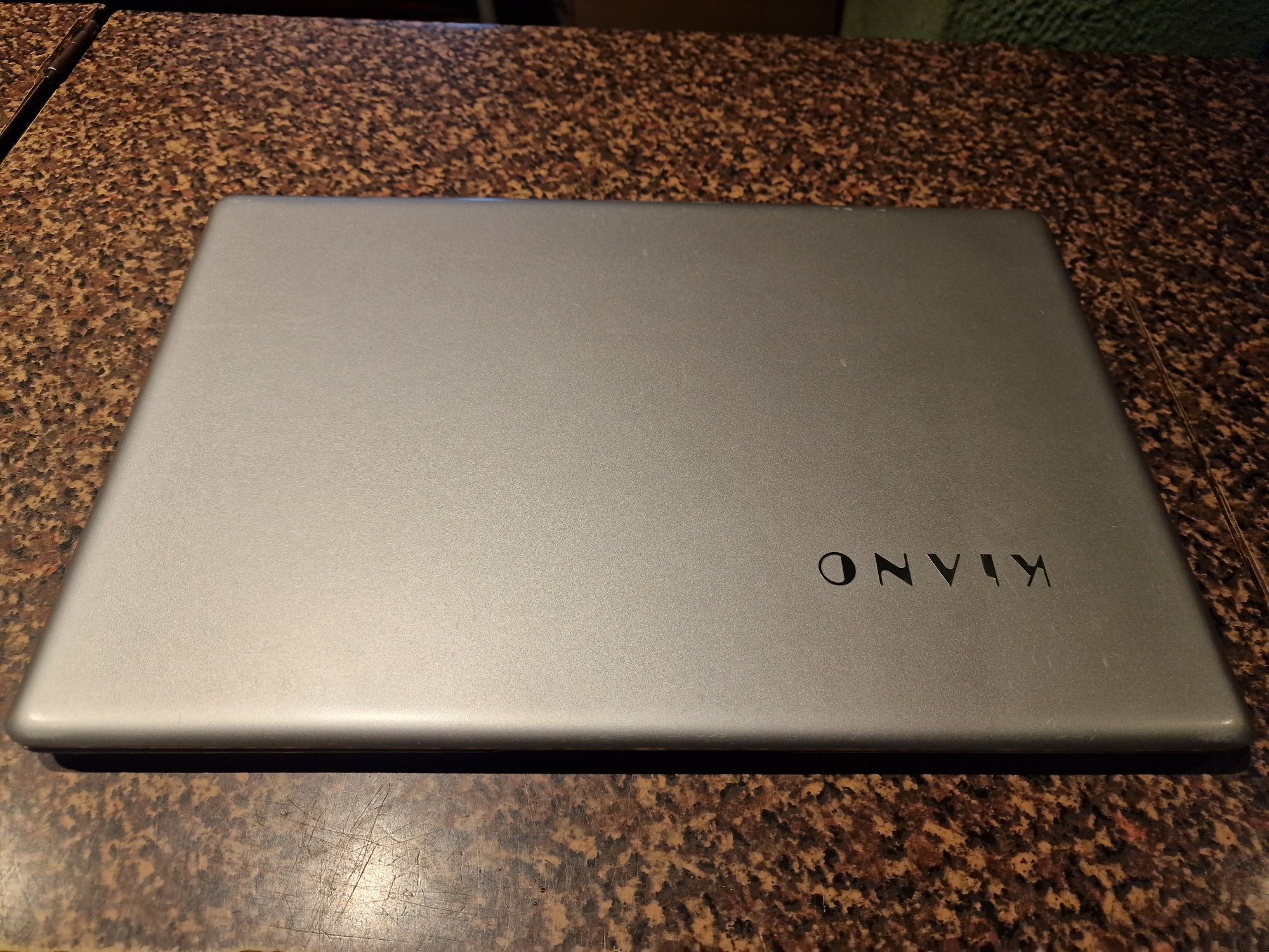 Laptop kiano slimnote 14.2