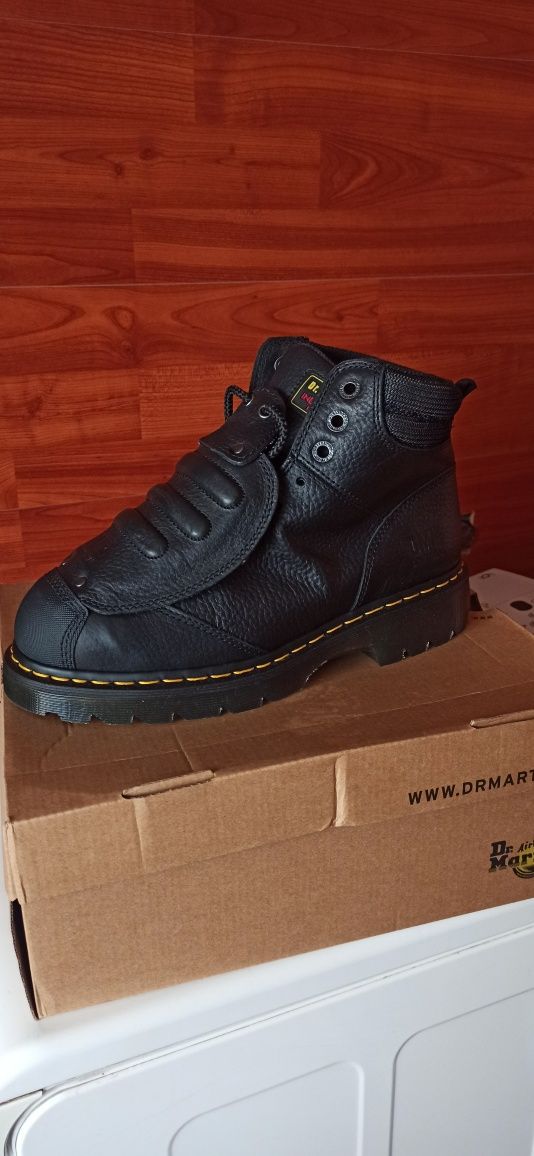 Ботинки  Dr. Martens air wair 43 розмір