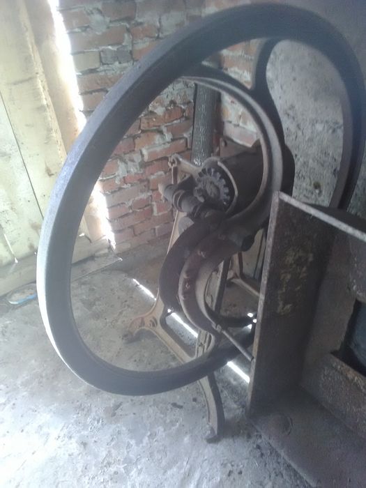 Продам січкарню,
