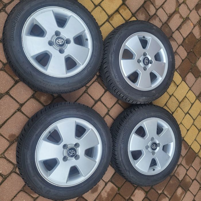Koła (opony zimowe) toyota yaris III