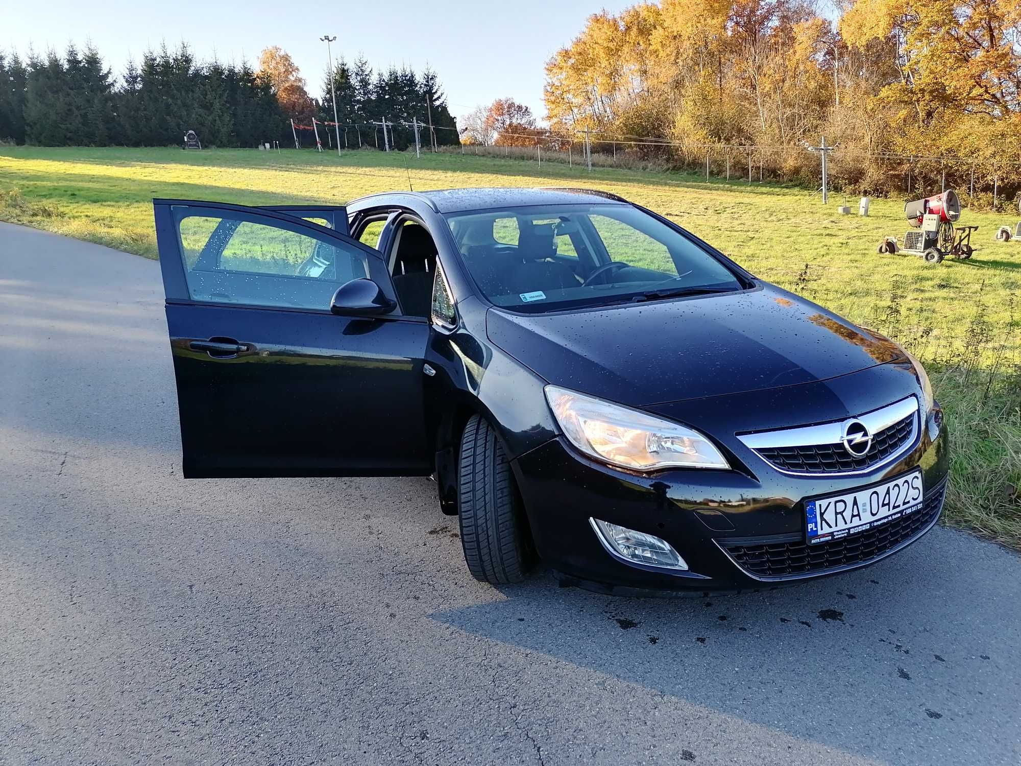 Opel Astra Sports Tourer Kombi 1,7 CTDI