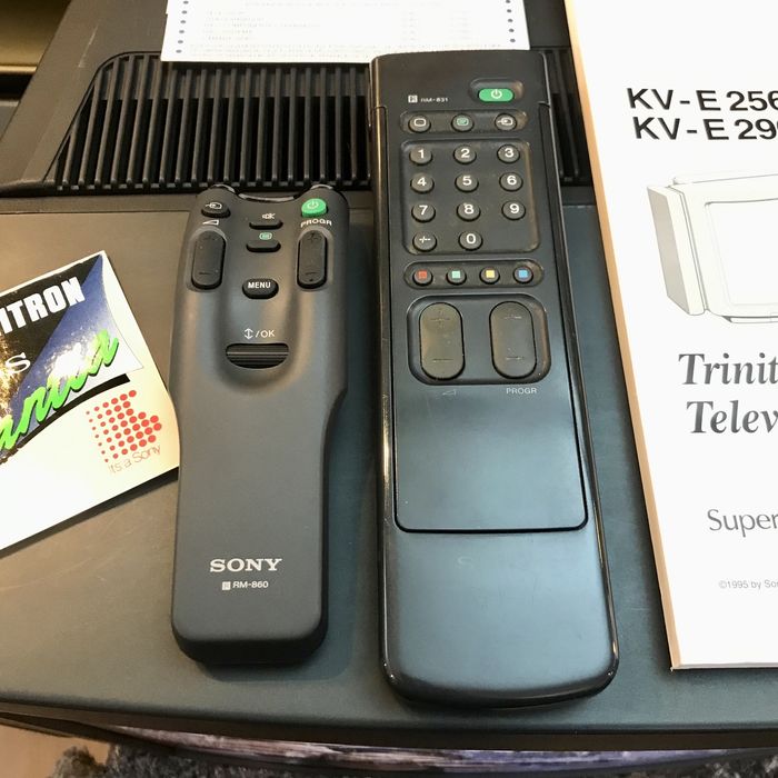 TV Sony KV-E2563E Colecionadores/Retro Gamers - Loja Grundig Clássicos