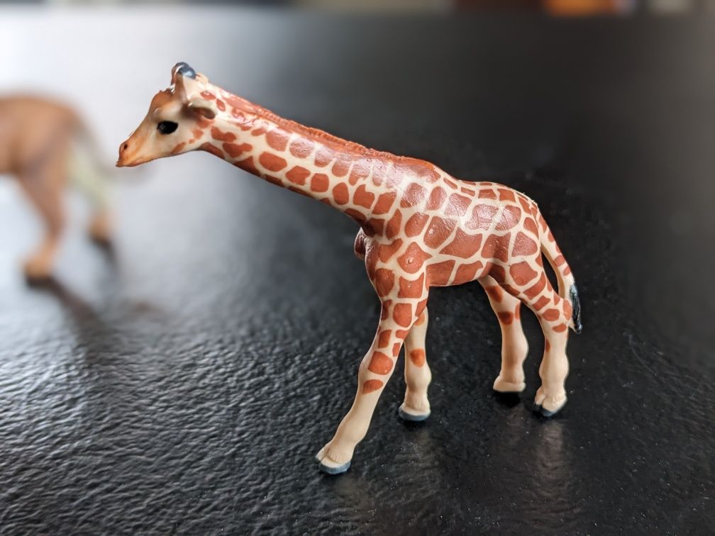 Реалістичні фігурки тварин: свійські, кіт, жирафа, кінь Schleich
