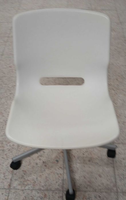 Cadeira com rodas ikea