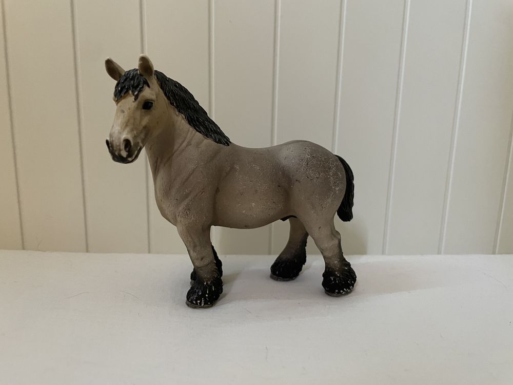 Schleich Koń Ardeński