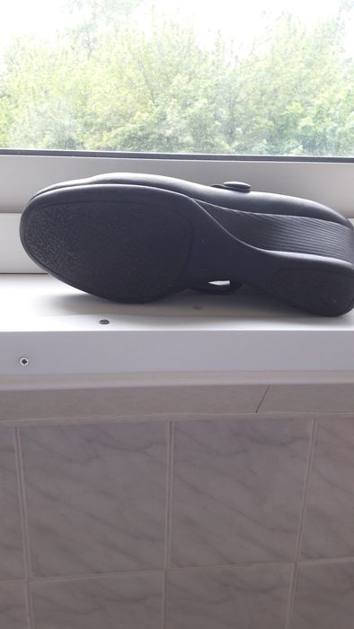 Туфлі   жіночі шкіряні    розмір 40