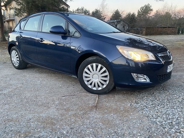 Opel astra j 1.7 cdti 110KM 2009