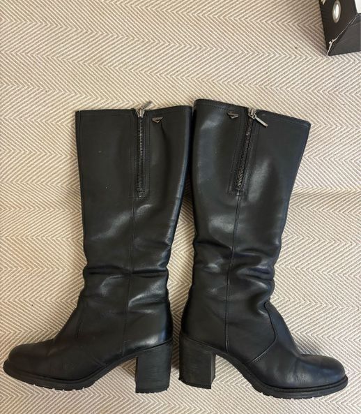 Сапожки жіночі гарні