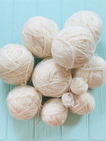 Белые вязальные нитки для вязания
