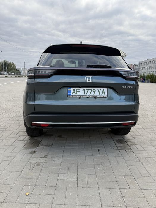 Оренда електроавтомобіля Honda M-NV