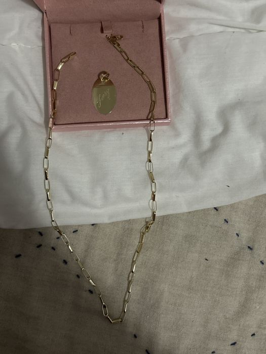 Fio cardiê em ouro maciço 18k