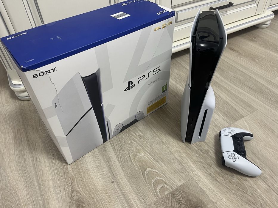 Playstation 5 slim blue-ray