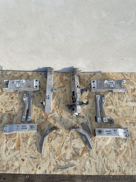 Кронштейн підсилювача бмв і3 підсилювач bmw i3 кріпленя підсилювача