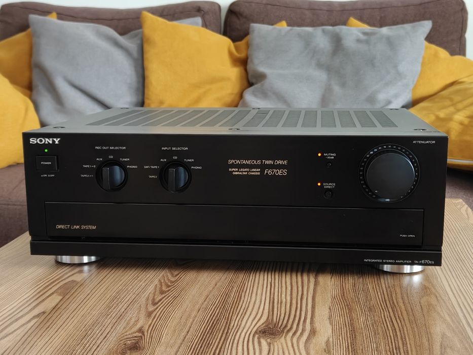 Sony TA-F670ES wzmacniacz