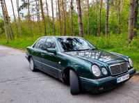 Mercedes-Benz E200 (Автомат)