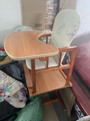 Krzeselko i stolik