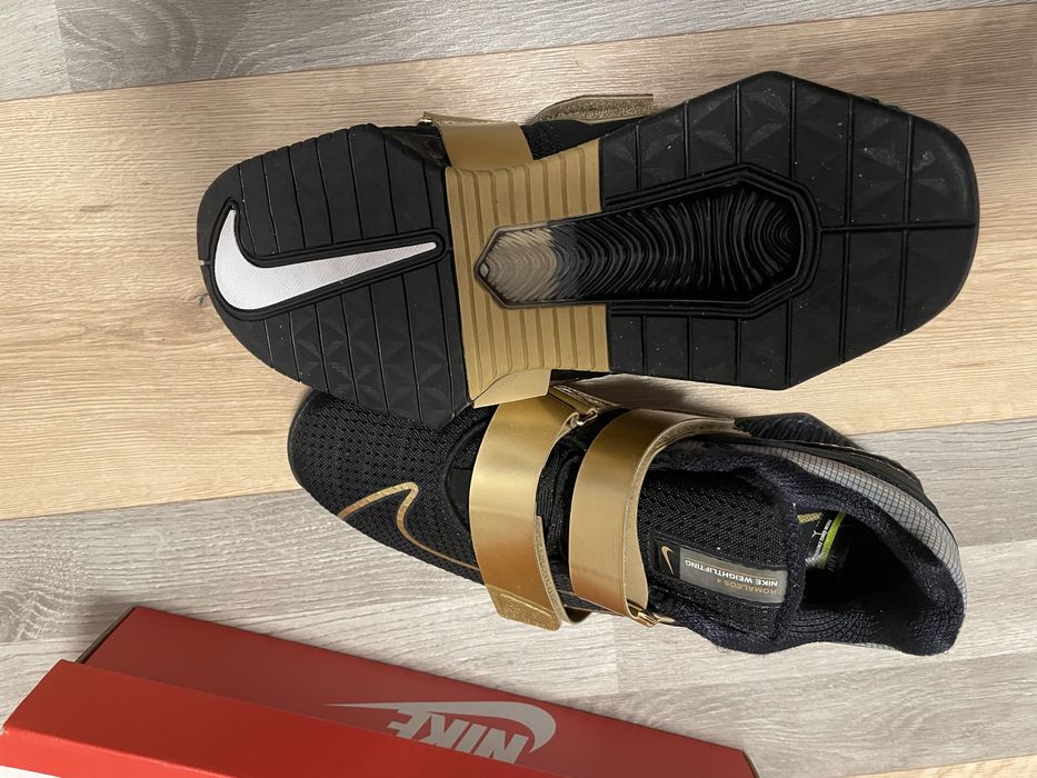 Nike Romaleos 4 – nowe buty do podnoszenia ciężarów (czarno-złote) 43