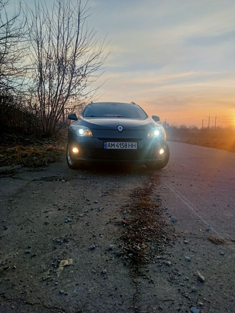 Продам Renault Megane 2011
