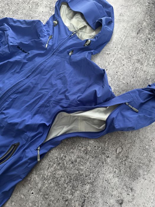 Куртка ветровка Mammut gore tex с капюшоном на мембране