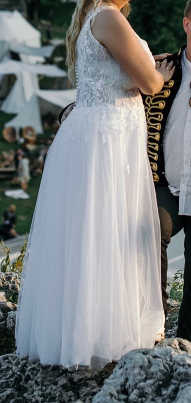 Suknia ślubna 48