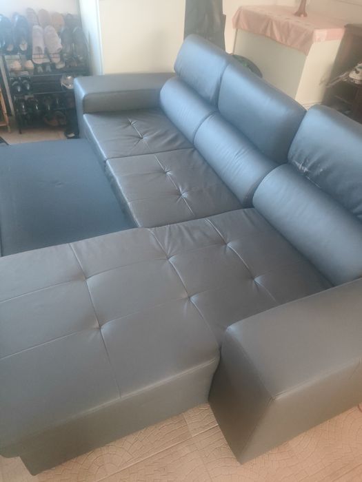 Sofá em pele (napa) preta c/ cheeselong