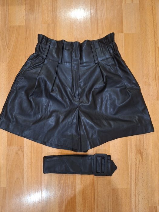 Шорти з еко-шкіри